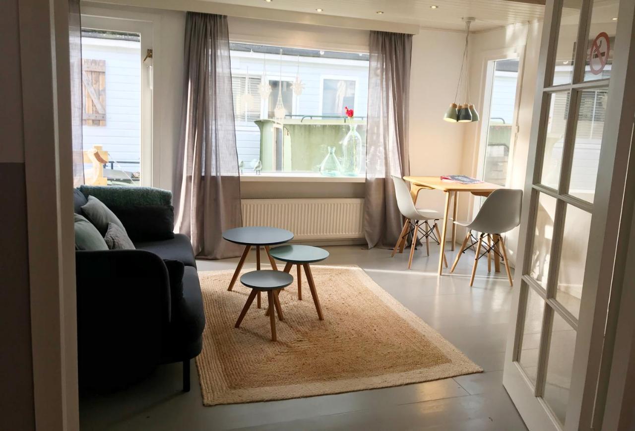 אמסטרדם Houseboat Apartment With Water Terrace, Free Parking, Free Bikes & Fast Wifi מראה חיצוני תמונה